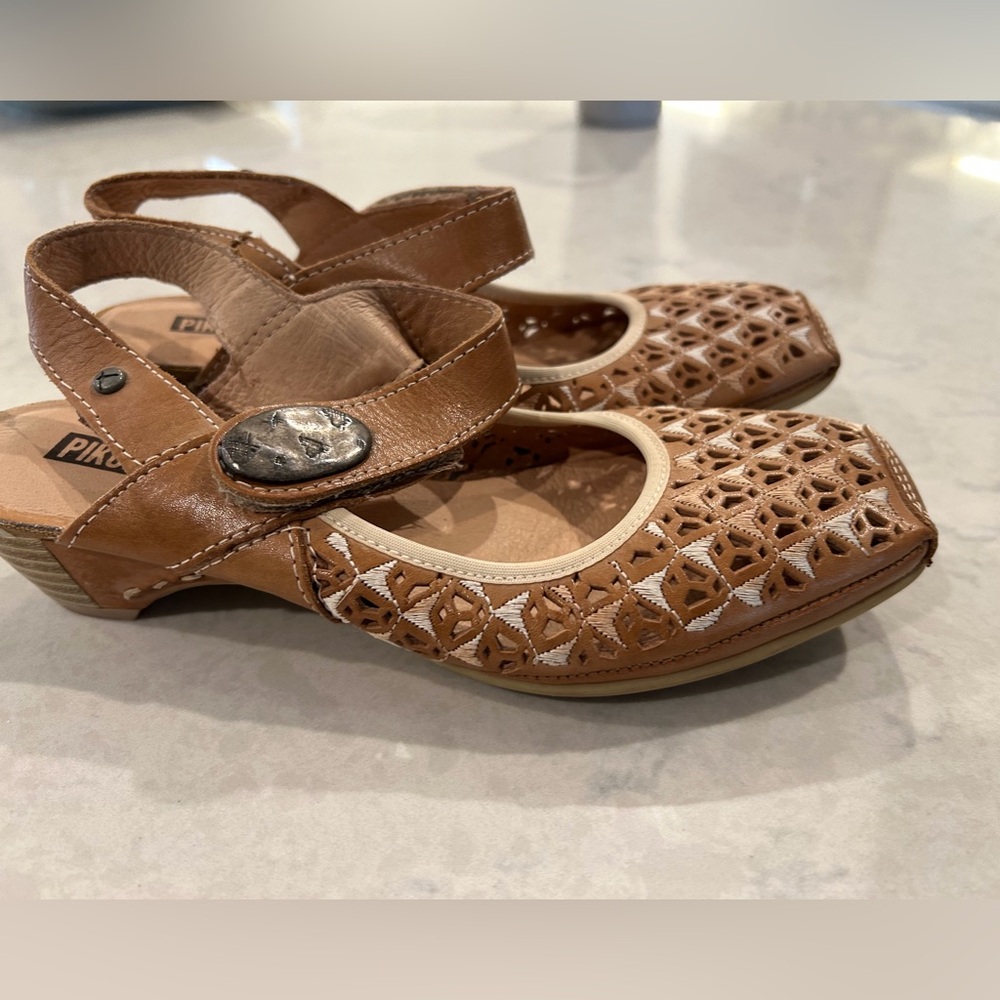 NWOB Pikolinos Gandia Mary Jane Sandals size 36 (USA 6)